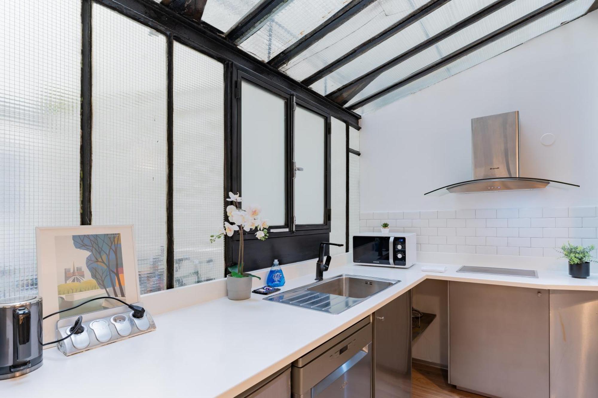 St Germain Sartre Chicsuites Paris Bagian luar foto
